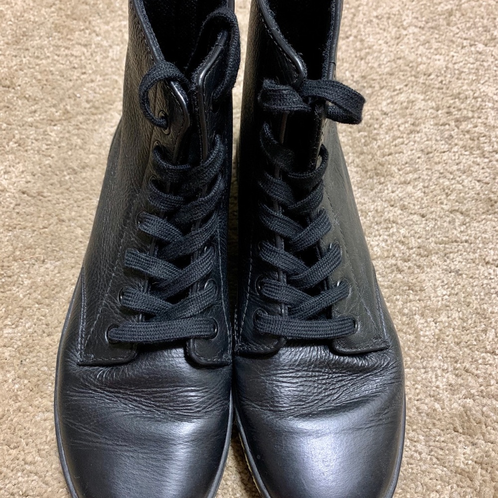 Dr. Martens casual leather boots